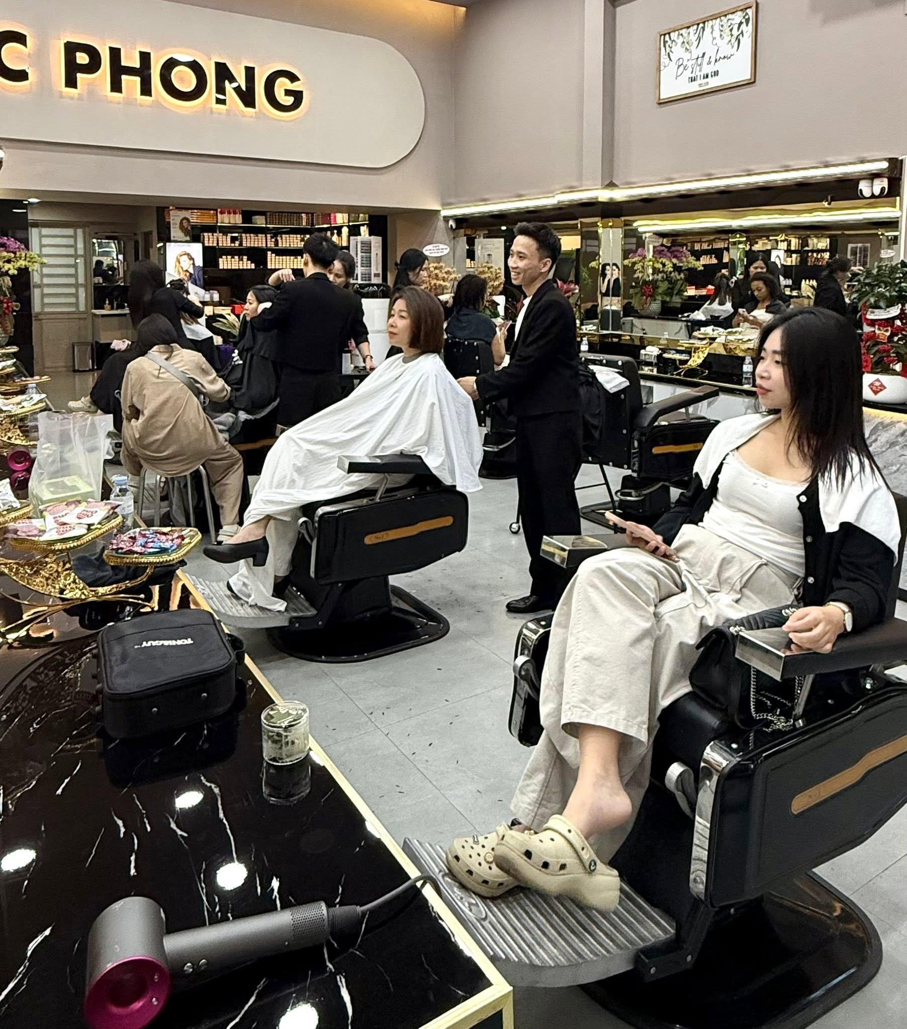 Uốn và duỗi tóc